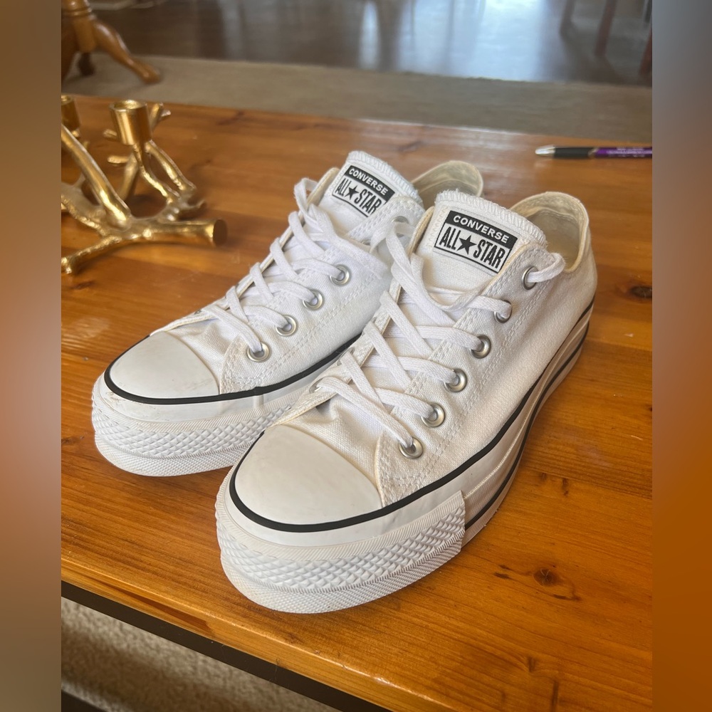 White Platform Chuck Taylor All Star Lift Converse